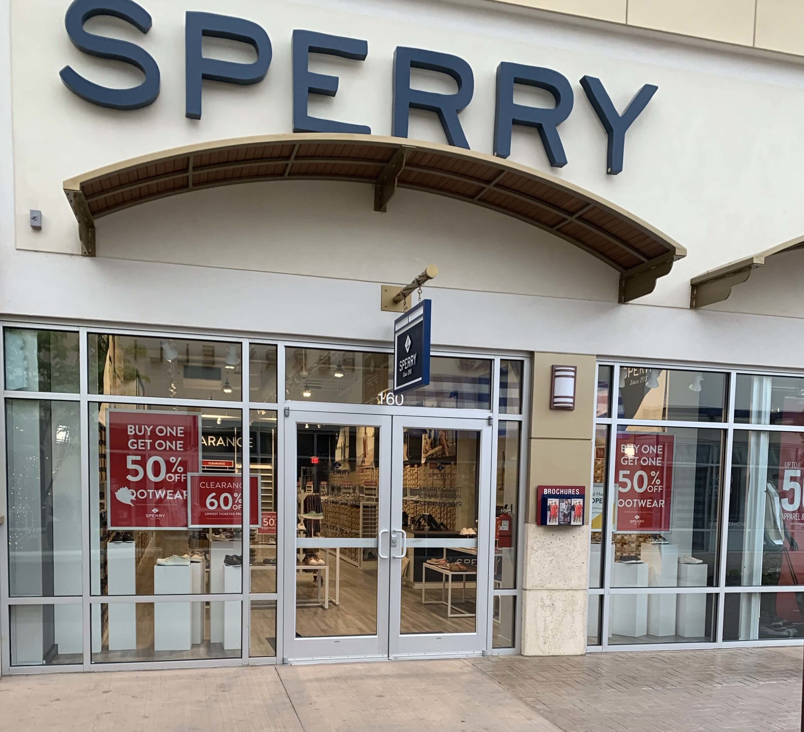 Sperry store on sale outlet mall